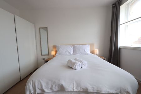 2 Bedroom Home – Medium Let - Photo 5