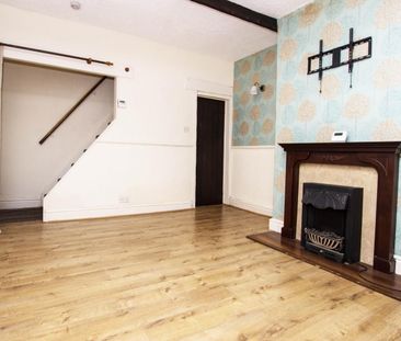 2 bedroom House To Let - Photo 2