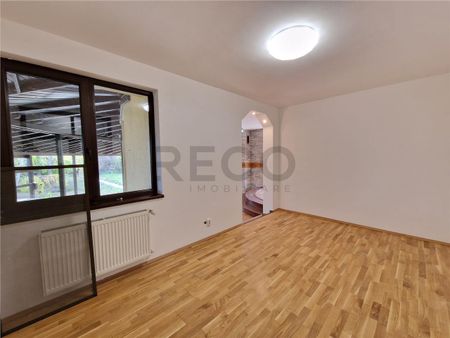 RECO Vila deosebita in Santandrei cu sauna si teren generos - Fotografie 3