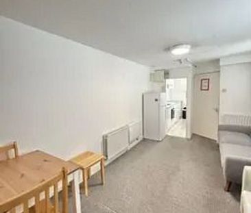 Grosvenor Square, Harold’s Cross, Dublin 6 - Photo 1