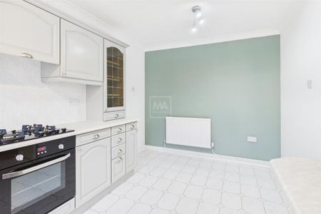 3 bedroom terraced house to rent - Photo 5