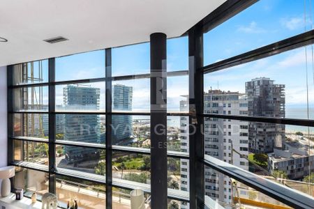 Luxury penthouse for rent in Barcelona, Spain - Photo 3