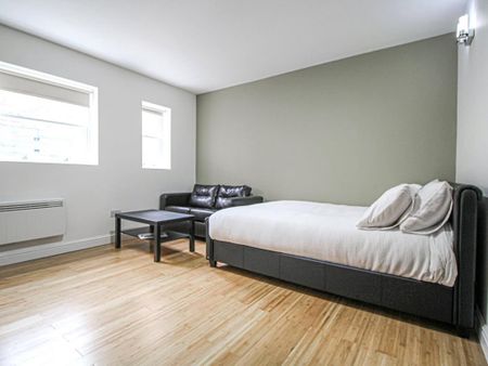 Studio to rent - Photo 2