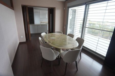 3 room luxury Apartment for rent in Torrent, Valencia - Photo 4