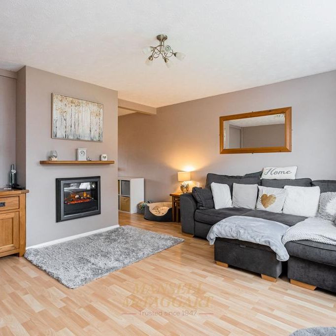 3 bedroom semi-detached house to rent - Photo 1