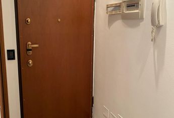 Большая студия возле метро Амендола