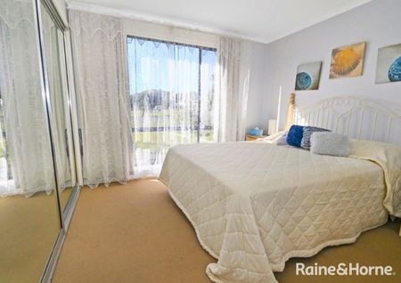 Comfort, Space & Coastal Living - Photo 5