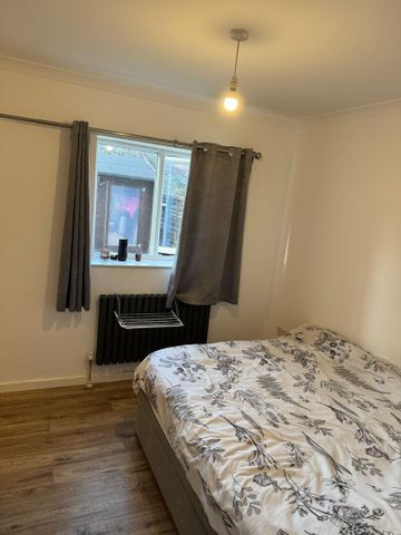 1 bedroom detached house to rent - Photo 4