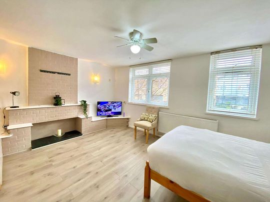 A Fine Shared House share for Rent near Canary Wharf Room B - Photo 1