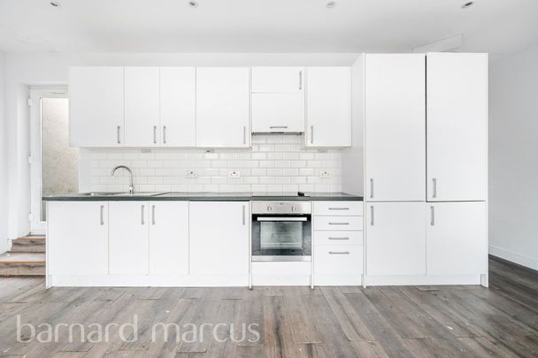 Cowper Road, LONDON - Photo 1