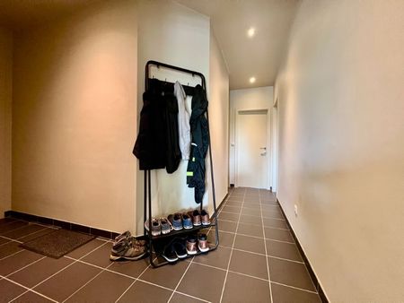 RUSTIG GELEGEN 2- SLAAPKAMERAPPARTEMENT MET TERRAS EN GARAGE - Photo 2