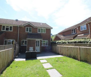 2 bedroom semi-detached house to rent - Photo 6