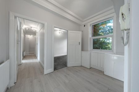 North Circular Road, London NW11 - Photo 4