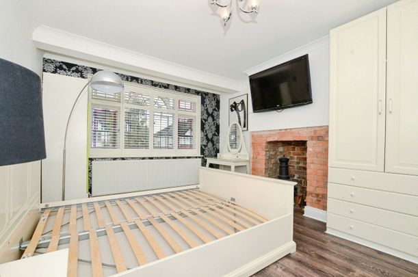 4 Bed Semi-Detached House, Audrey Gardens, HA0 - Photo 1