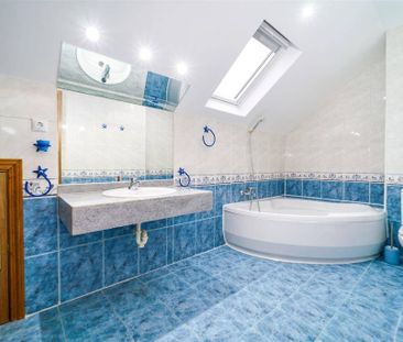 5 room luxury House for rent in Madrid, Spain - Photo 5