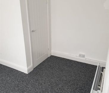 1 Bed Flat, Peter Road, L4 - Photo 5