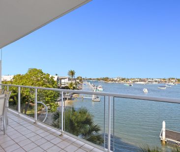 Waterfront Mooloolaba Penthouse - Photo 2