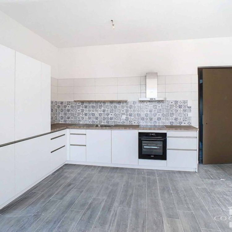 Très bel appartement de 2.5 pièces dans les combles - Foto 1