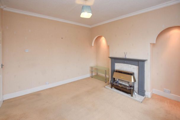 2 bed Flat for Rent - Photo 1