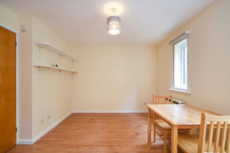 Studio to rent - Photo 2