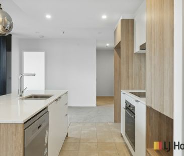 2 Bedroom Unit With Carspace On Same Floor! - Photo 4