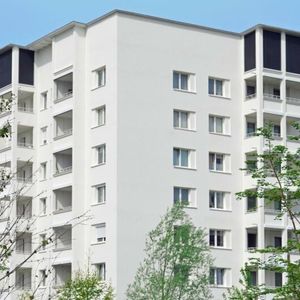 Sonnige 3-Zimmer-Wohnung mit perfekter Infrastrukur! Traumhafte Aussicht Am Bindermichl durch Loggia mit Balkonverglasung! - Photo 2