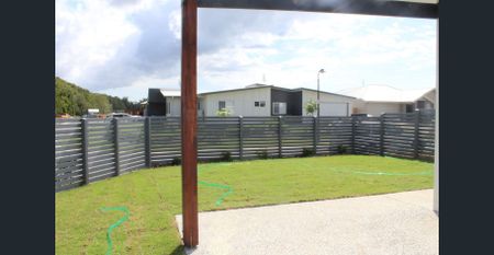 DUPLEX IN CREEKWOOD - Photo 3