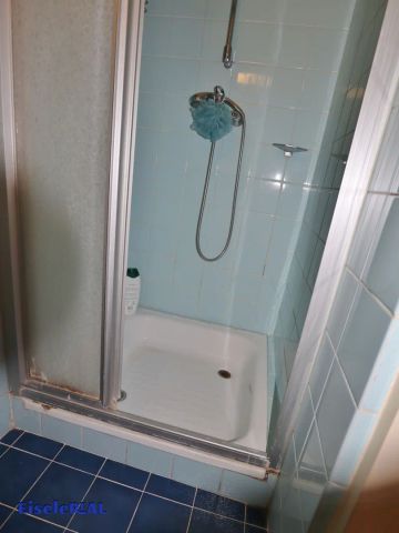 Top 6 - 2 Zimmer Wohnung in Villa - zuzüglich Heizung - Photo 3