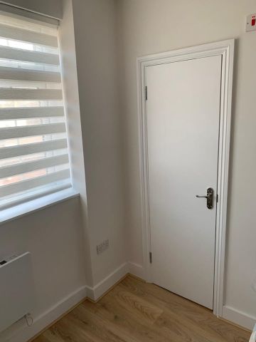 Studio Flat, Lea Bridge Road, E10 - Photo 3