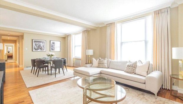 3 bedroom flat to rent - Photo 1