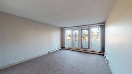 Lexington Manor Apartment Rentals - Photo 5