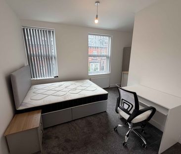 5 Bed 5 En-suite - Photo 4