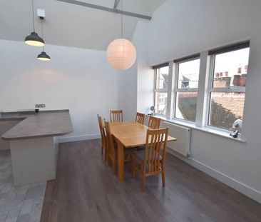 2 bedroom flat to rent - Photo 2