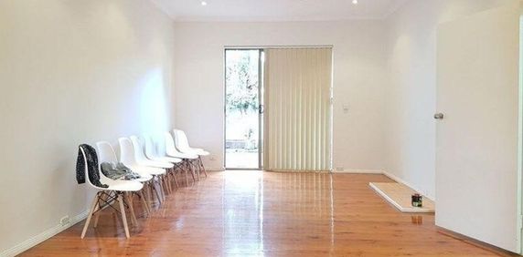 Spacious 3-Bedroom-Home in the Heart of Auburn - Photo 2