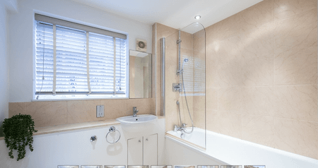 145 Fulham Road, SW3 (Flat) - Photo 4