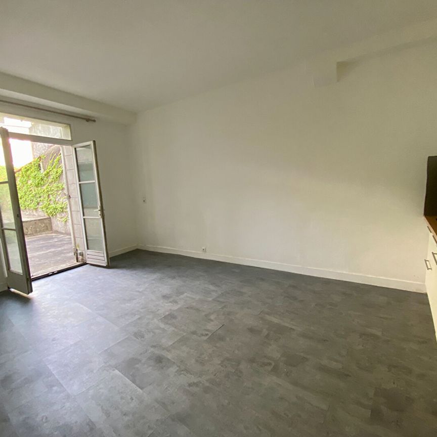 Charmant appartement deux pièces au Centre-Ville de Blois - Photo 1