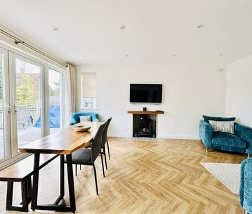 5 bedroom detached house to rent - Photo 1