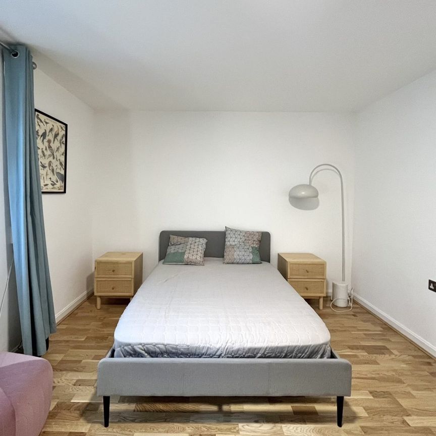 Polygon Road, London - Photo 1