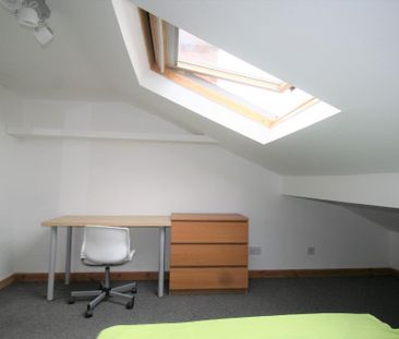 8 bedroom terraced house to rent - Photo 6