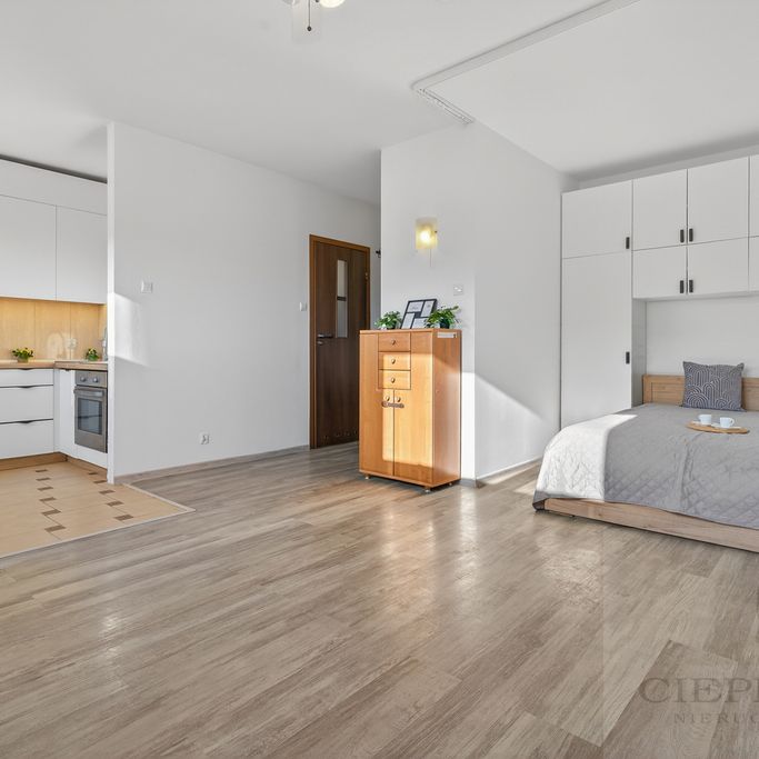 32m2 - przestronna kawalerka, dobry standard! - Photo 1