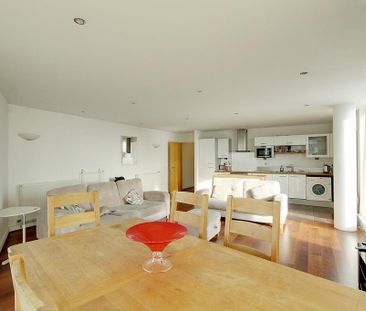 3 bedroom flat to rent - Photo 1