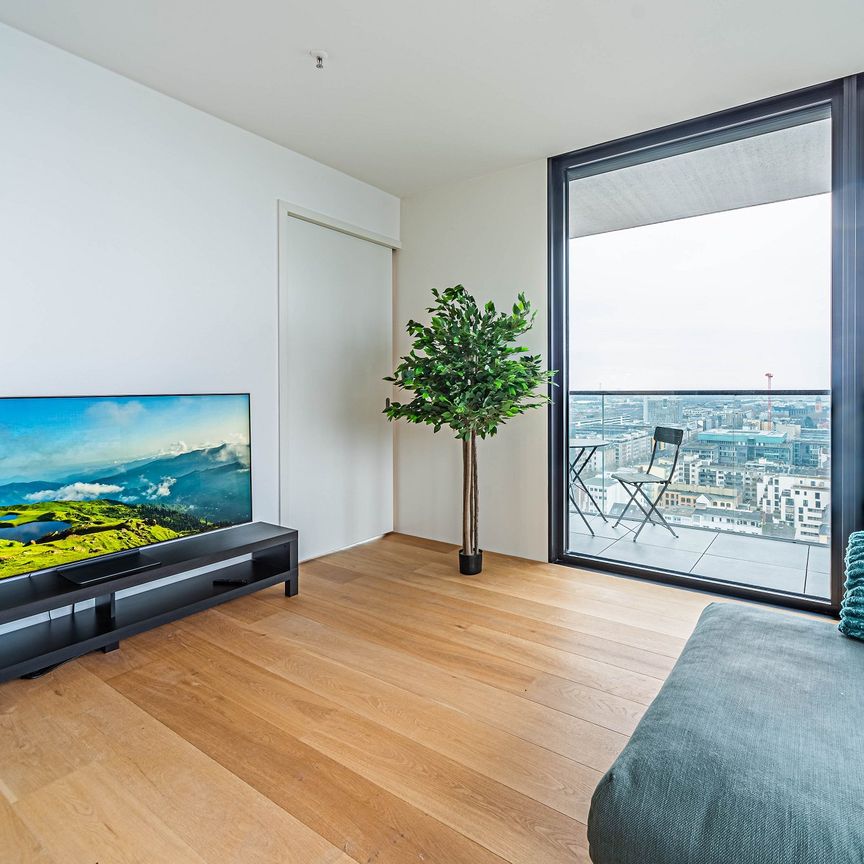 City-Residence: Elegante Top-Wohnung im Prestige-Hochhaus "Eden Tower" - Photo 1