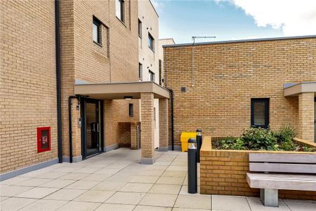 2 bedroom apartment to rent - Photo 3