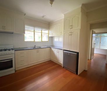 54 Crevelli Street, Reservoir VIC 3073 - Photo 5