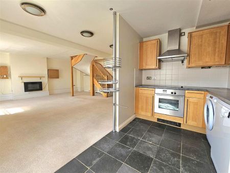 2 bedroom duplex to rent - Photo 2