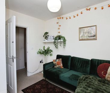 Heron Drive, Penallta, HENGOED - Photo 1