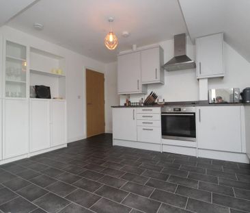 2 bedroom apartment to rent - Photo 3