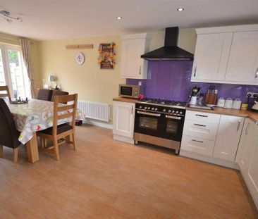 3 bedroom detached house to rent - Photo 6