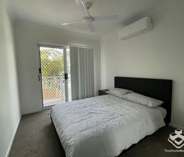 Brand-New Fully Furnished, All-Inclusive One-Bedroom Studio - Photo 4