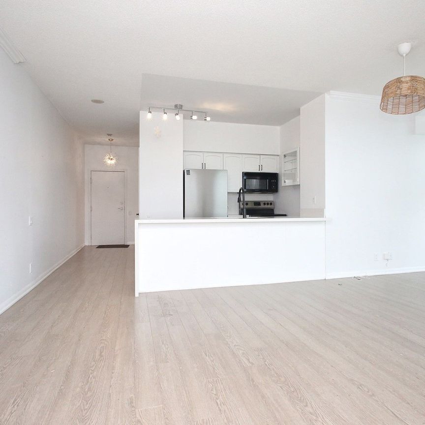 For Lease - 2067 Lakeshore Boulevard Unit# 801, Toronto, Ontario - Photo 1